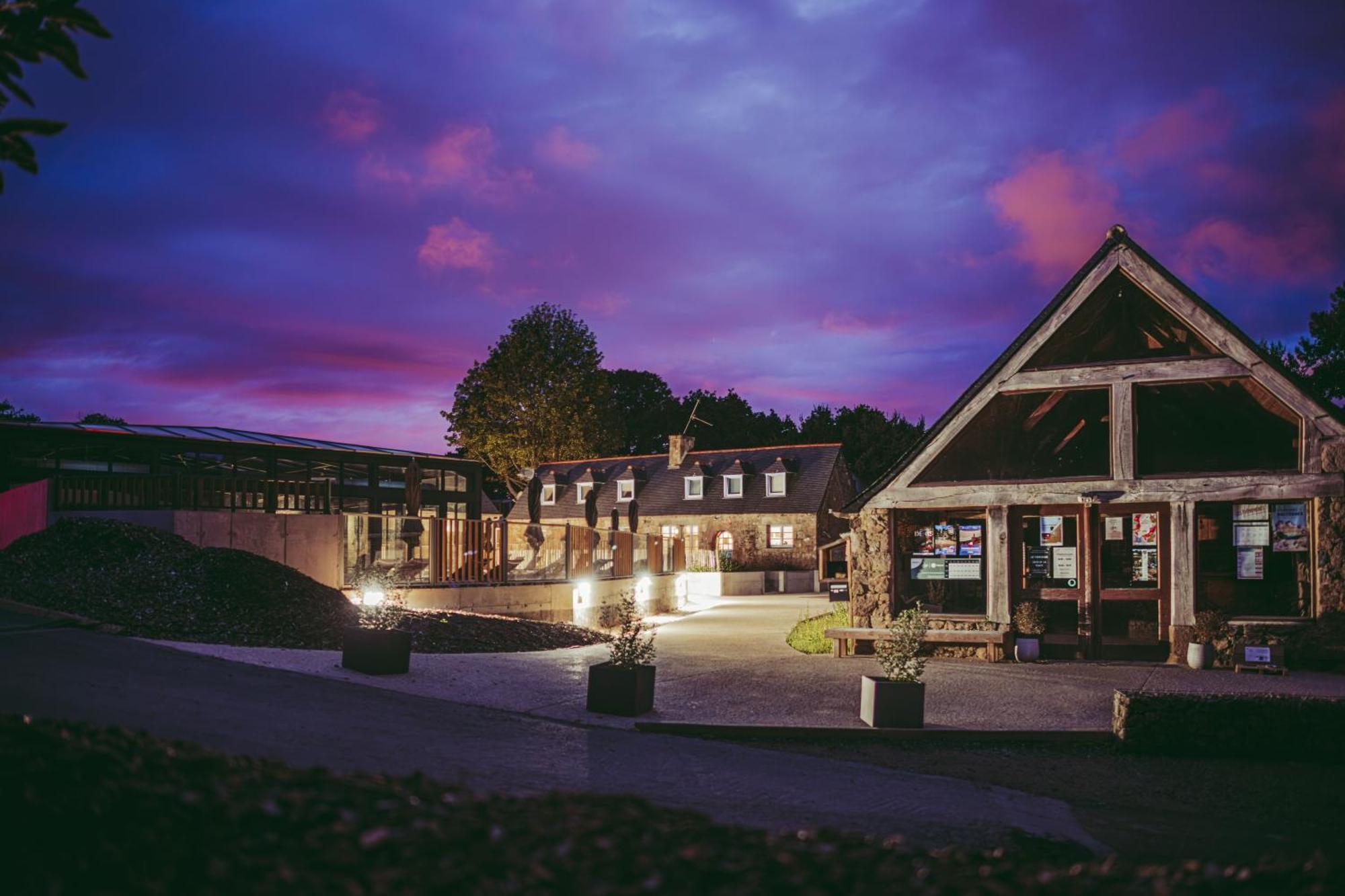 Camping Maeva Respire Le Village Perrosien Exteriér fotografie